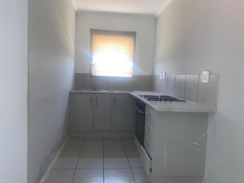 2 Bedroom Property for Sale in Delro Park Western Cape